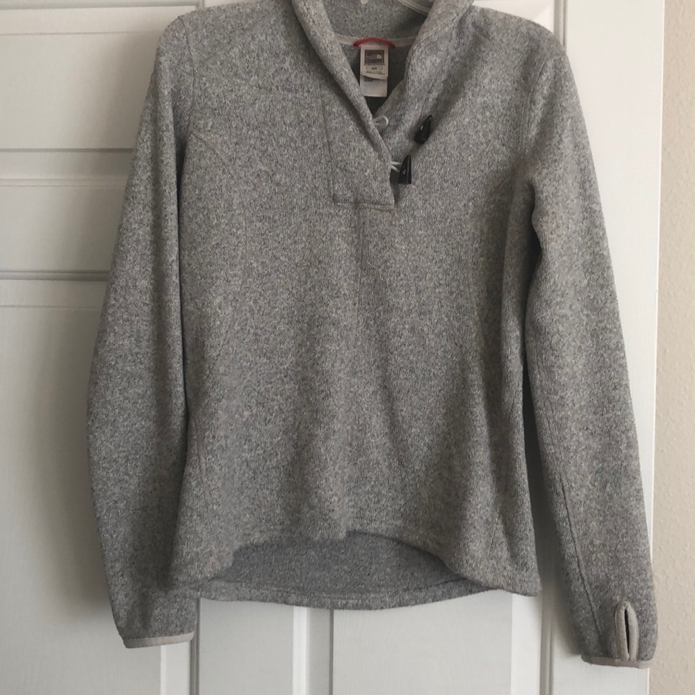 North face sweater